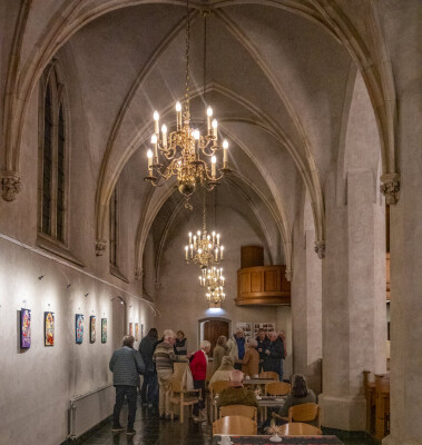 Foto van de presentatie van het Jaarboek Achterhoek en Liemers nummer 47 in de Lamberti kerk te Zelhem
