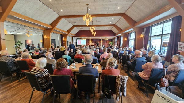 Foto van het Waeketreffen in zaal Den Bremer te Toldijk op zondag 3 maart 2024